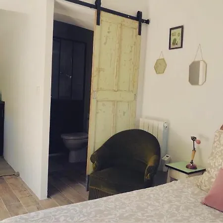 Maison D Hotes La Madeleine Bed & Breakfast *