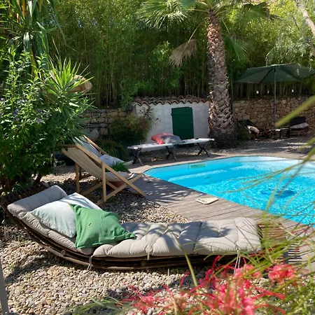 Bed and breakfast Maison D Hotes La Madeleine