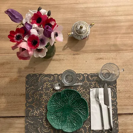 Bed & Breakfast Maison D Hotes La Madeleine 4*